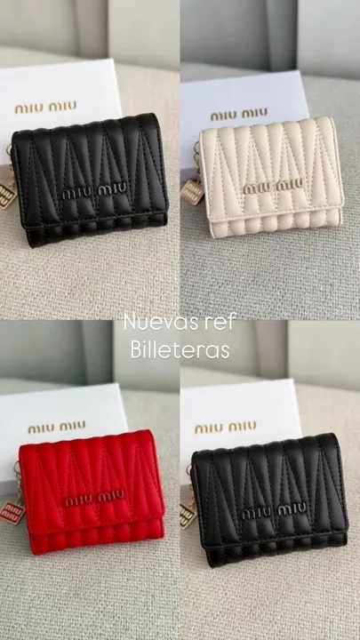 billetera miu miu en caja con líneas negra-blanca y roja