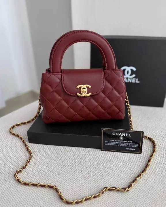 cartera pequeña Chanel vino