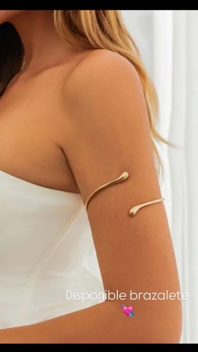 brazalete dorado diseño