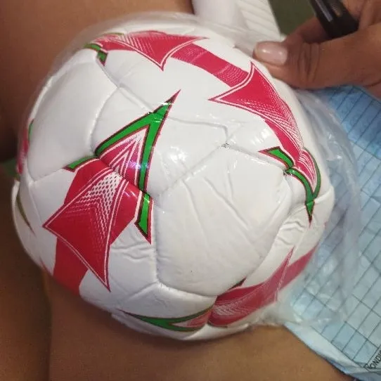 Balón de fútbol pequeño