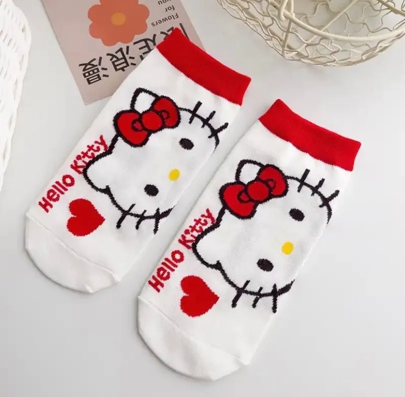 Medias Hello Kitty Rojas