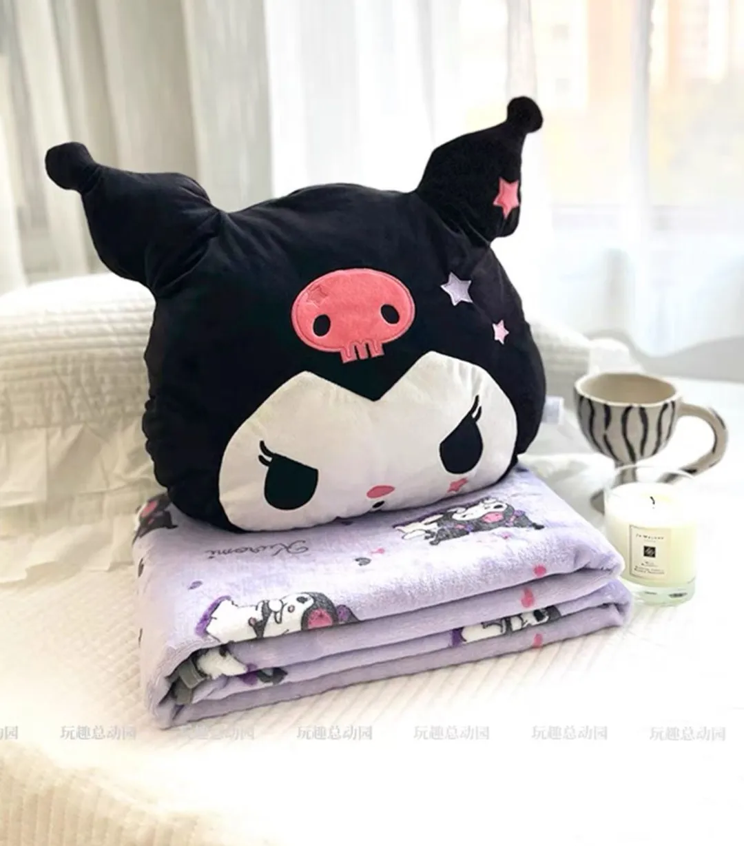 Peluche-Cobija De Kuromi Negro