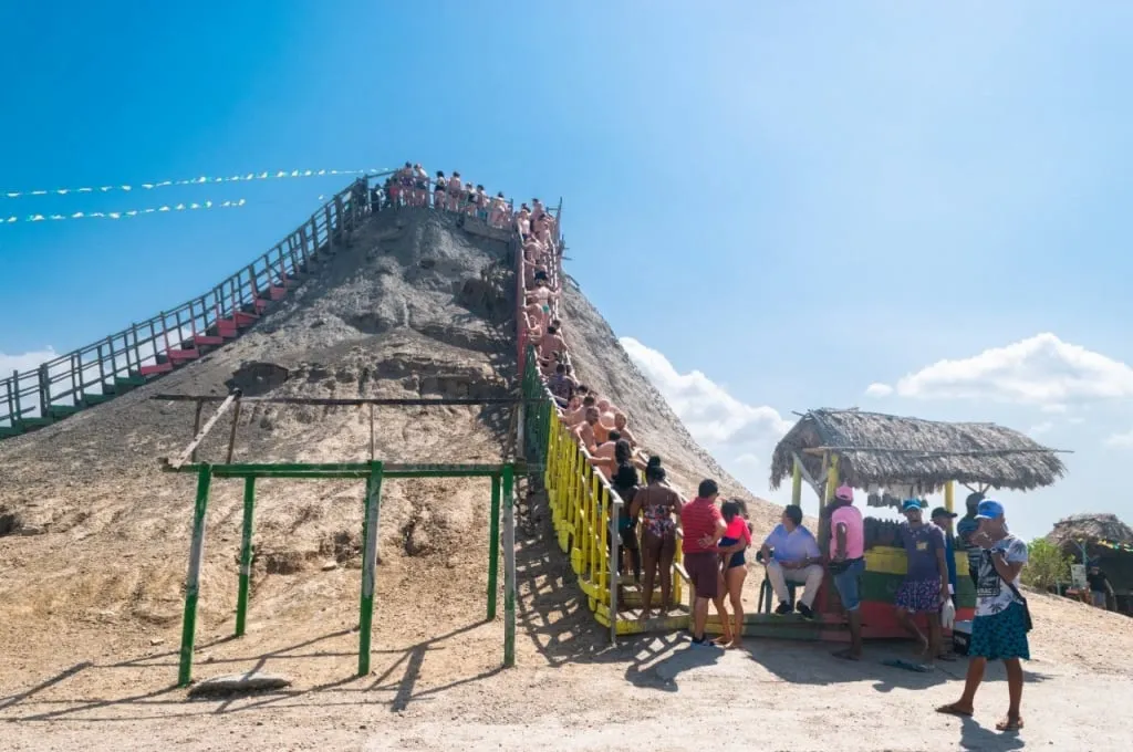 VOLCAN DEL TOTUMO