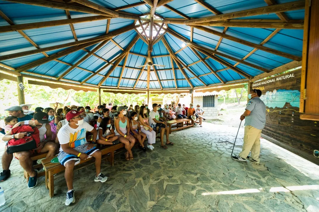 PARQUE TAYRONA PLAYA CRISTAL