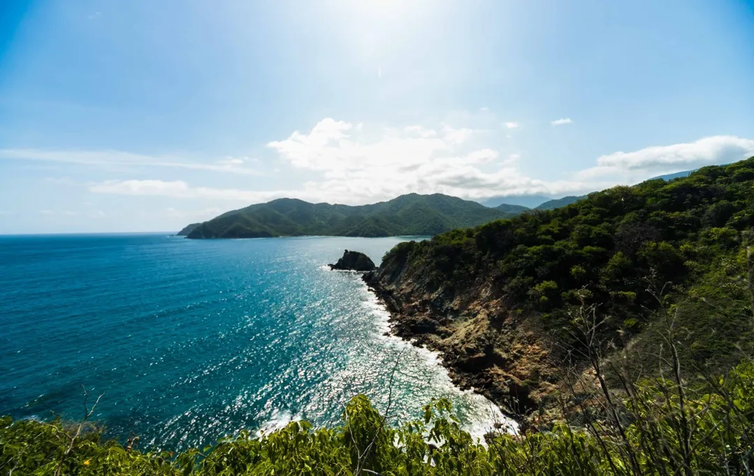 PARQUE TAYRONA PLAYA CRISTAL