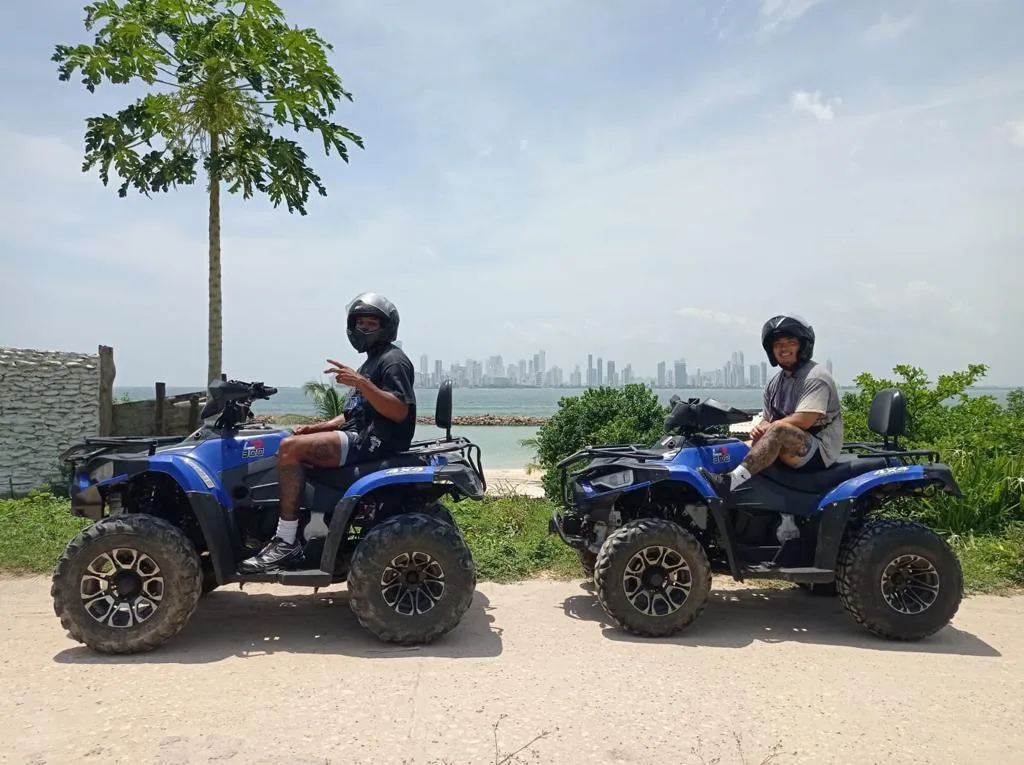 TOUR ATV´S TIERRA BOMBA POR PAREJA