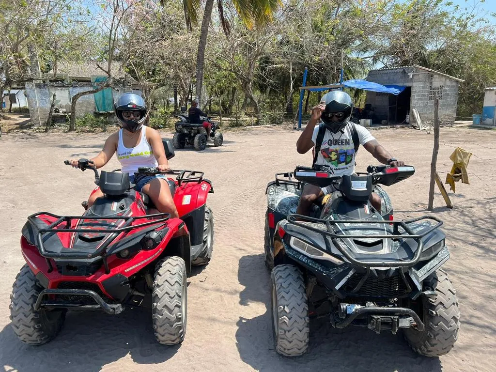 TOUR ATV´S TIERRA BOMBA POR PAREJA