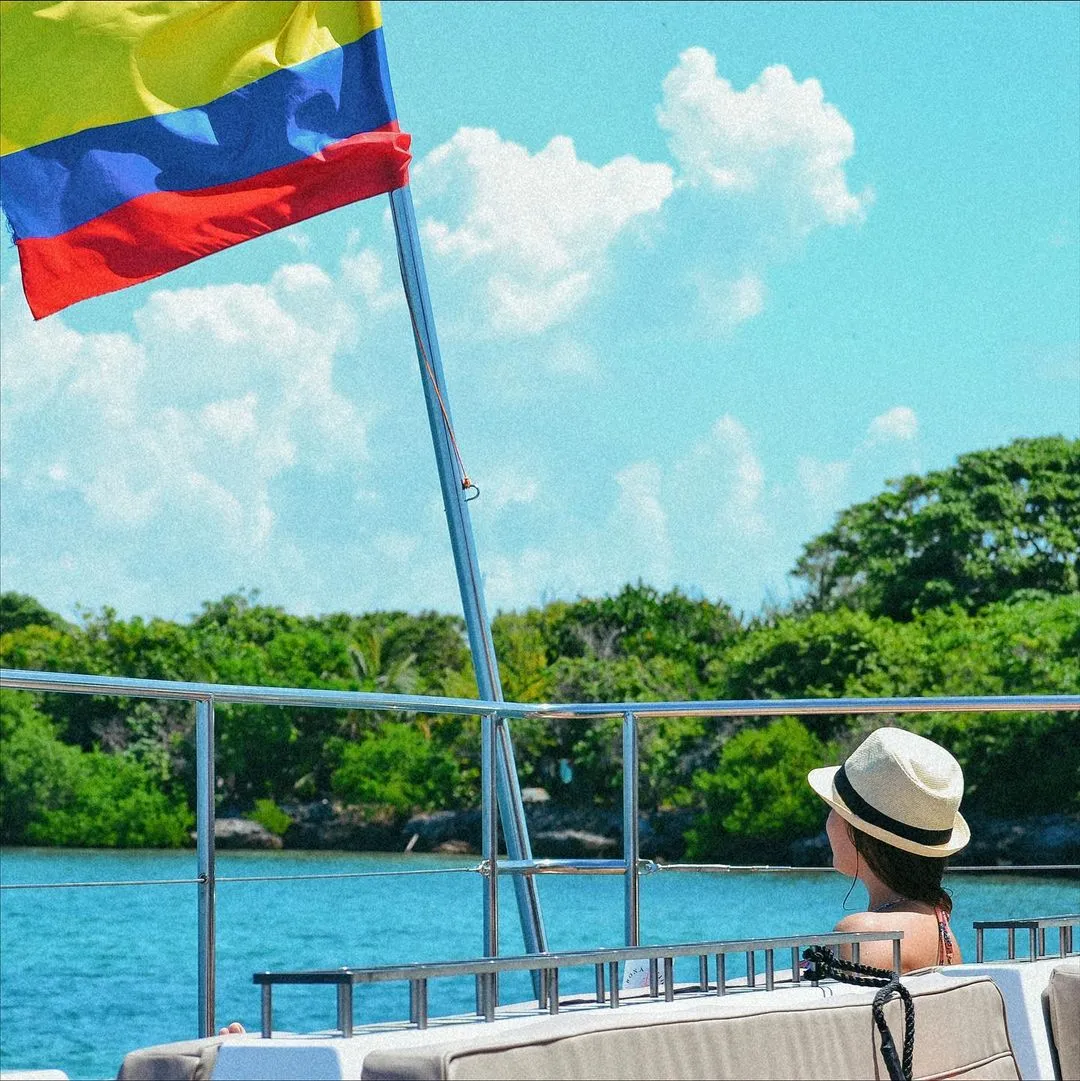 ISLAS DEL ROSARIO EN CATAMARAN BONA VIDA