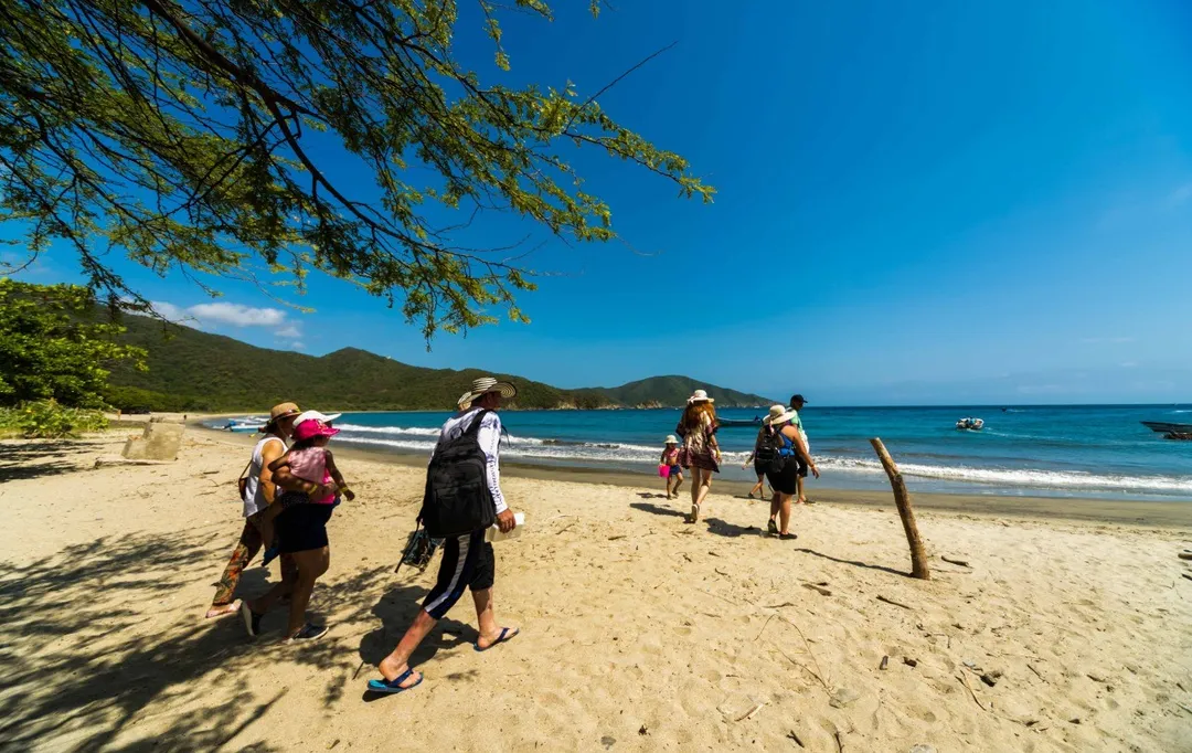 PARQUE TAYRONA PLAYA CRISTAL