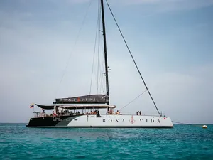 ATARDECER CATAMARAN BONA VIDA