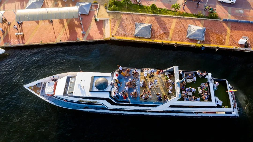 ATARDECER BARCO CARROUSEL TRADICIONAL